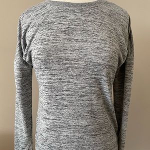 90 degree long sleeve, thumb hole Heather gray top, size S, excellent condition
